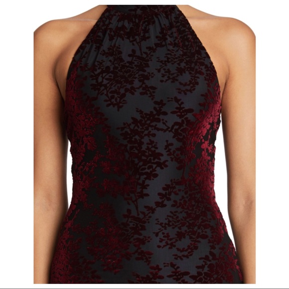 DRESS THE POPULATION VELVET HALTER MINI DRESS - Picture 2 of 8